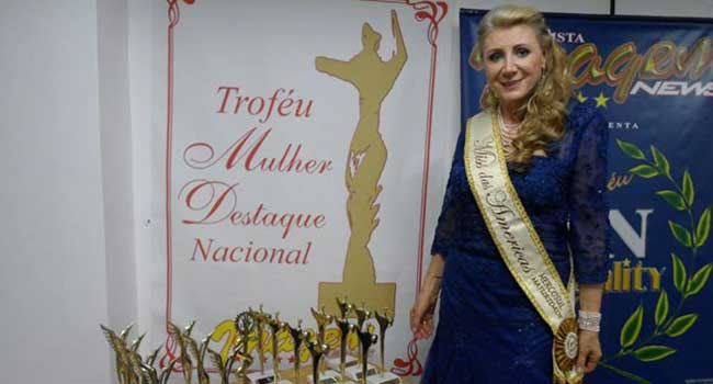 A Miss Marilice Carrer em noite de premiação no Rio Grande do Sul.