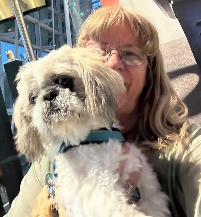 Luzimar Trottmann e o cachorrinho Luki