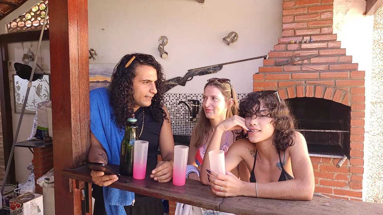 Helen Iris em Pharmakon (Divulgação)