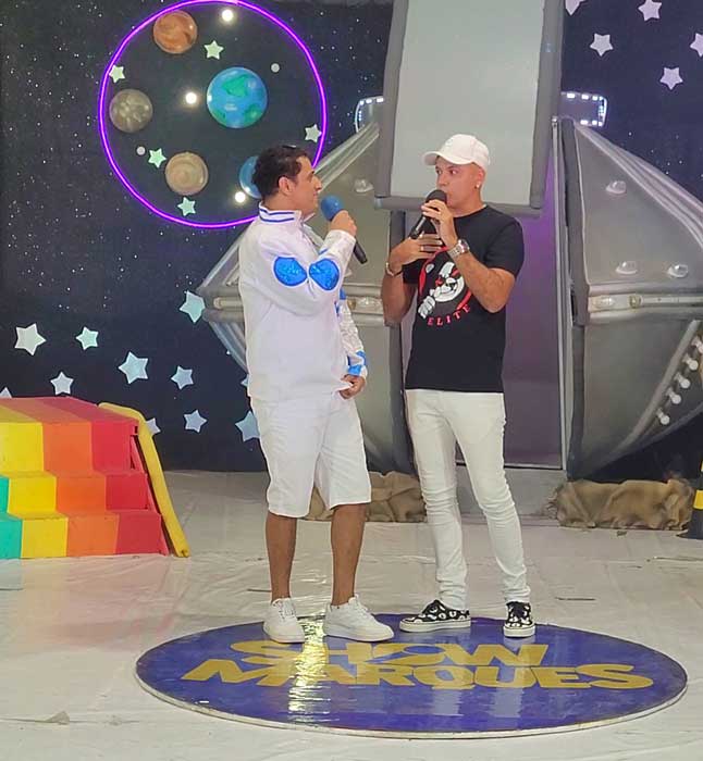 Apresentador Marques e Fabrício Moreno no Programa Show Marques (Divulgação)